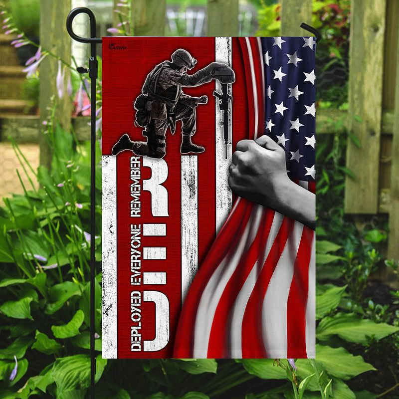 DEPLOYED EVERYONE REMEMBER RED - FLAG 025 , Gifts for veterans
