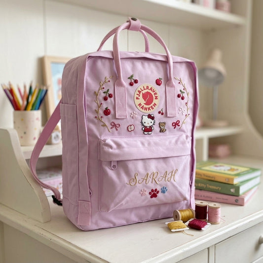 Sac à dos Fjallraven Kanken Hello Kitty brodé main