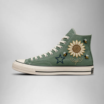 Snoopy Hand-Embroidered Converse Chuck Taylor 1970s - All Star Classic - AZ26150714