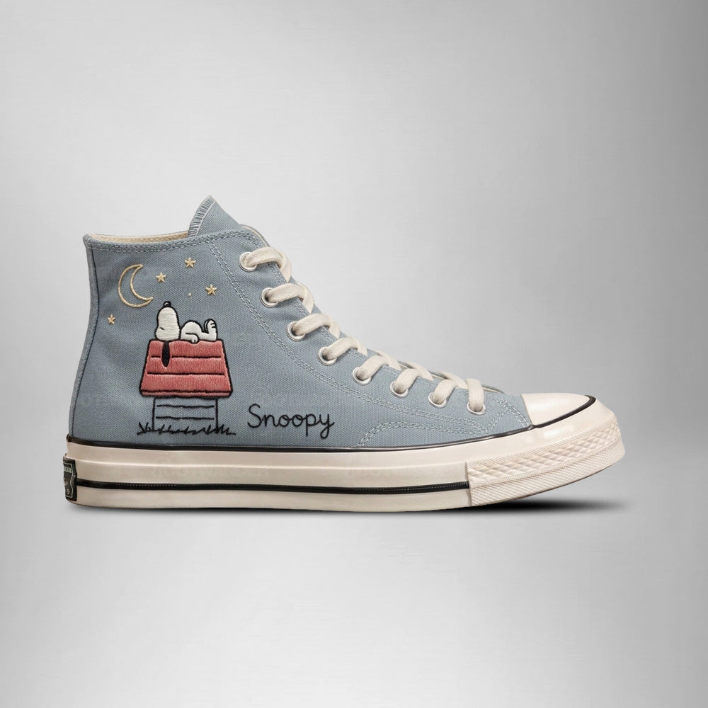 Snoopy Hand-Embroidered Converse Chuck Taylor 1970s - All Star Classic - AZ26150709