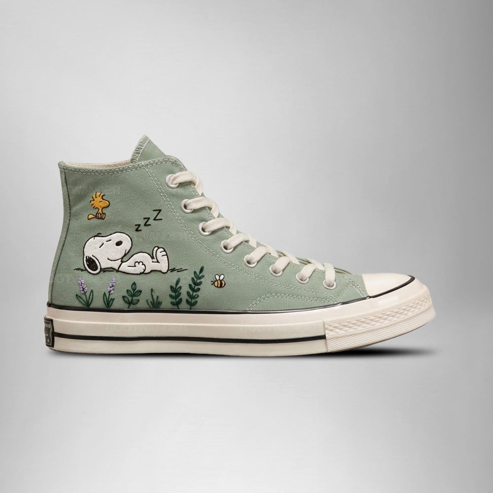 Snoopy Hand-Embroidered Converse Chuck Taylor 1970s - All Star Classic - AZ26150707