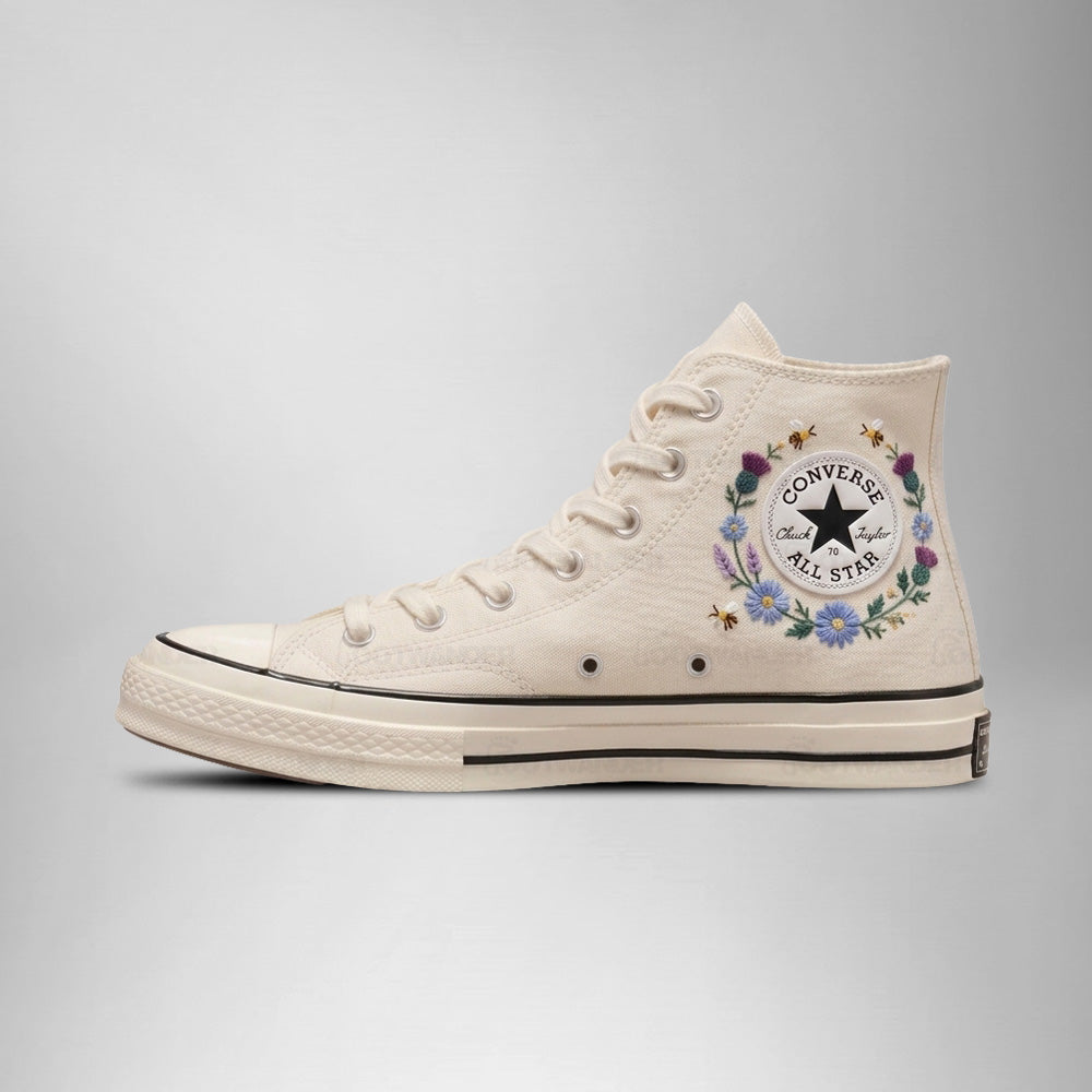 Snoopy Hand-Embroidered Converse Chuck Taylor 1970s - All Star Classic - AZ26150706