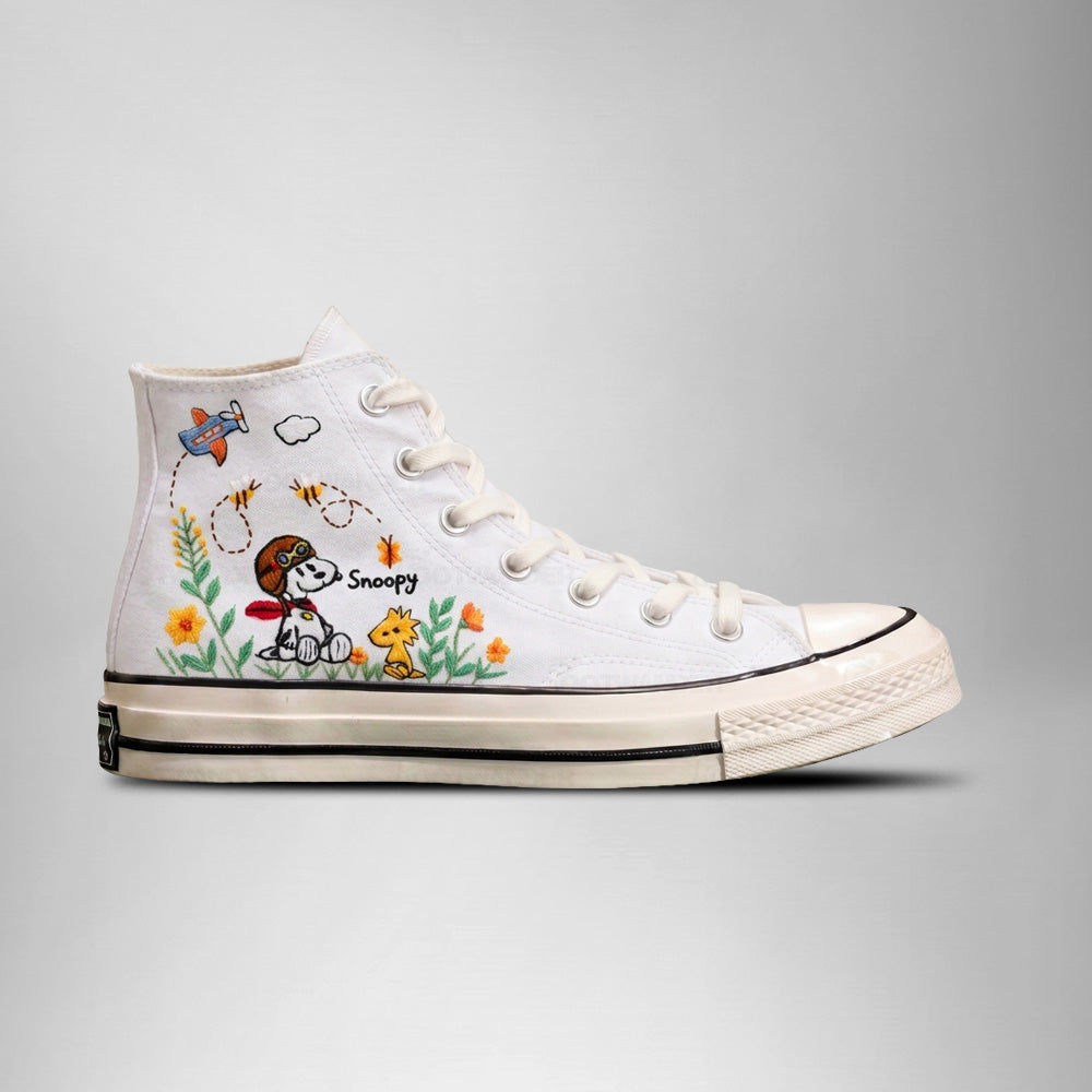 Snoopy Hand-Embroidered Converse Chuck Taylor 1970s - All Star Classic