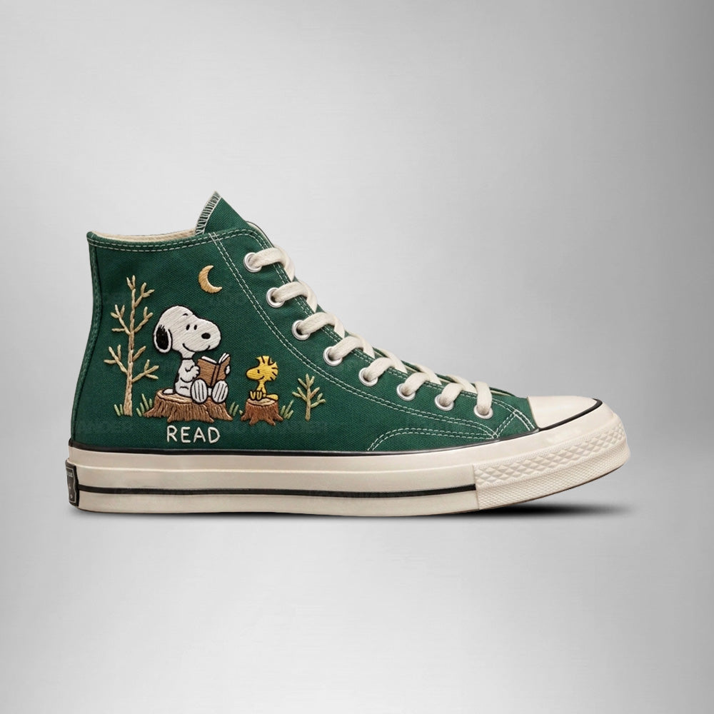 Snoopy Hand-Embroidered Converse Chuck Taylor 1970s - All Star Classic - AZ26150718