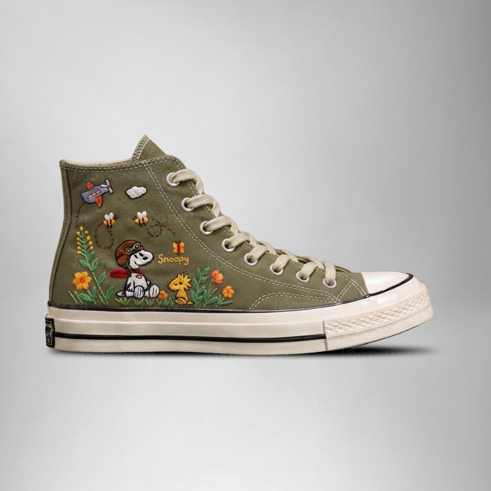 Snoopy Hand-Embroidered Converse Chuck Taylor 1970s - All Star Classic - AZ26150717