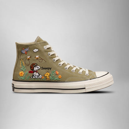 Snoopy Hand-Embroidered Converse Chuck Taylor 1970s - All Star Classic - AZ26150715