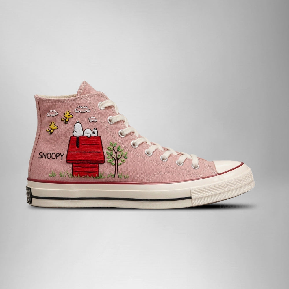 Snoopy Hand-Embroidered Converse Chuck Taylor 1970s - All Star Classic - AZ26150713