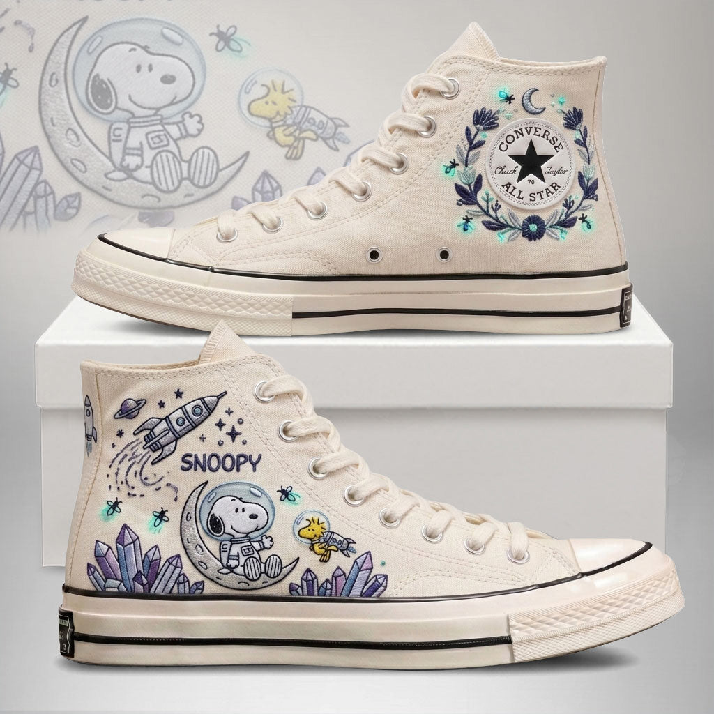 Snoopy Hand-Embroidered Converse Chuck Taylor 1970s - All Star Classic - AZ26150704