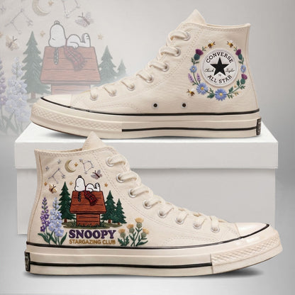 Snoopy Hand-Embroidered Converse Chuck Taylor 1970s - All Star Classic - AZ26150706