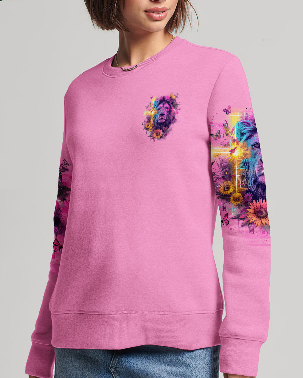 Never Underestimate A Woman Lion Women's All Over Print Shirt - Tlno1204242