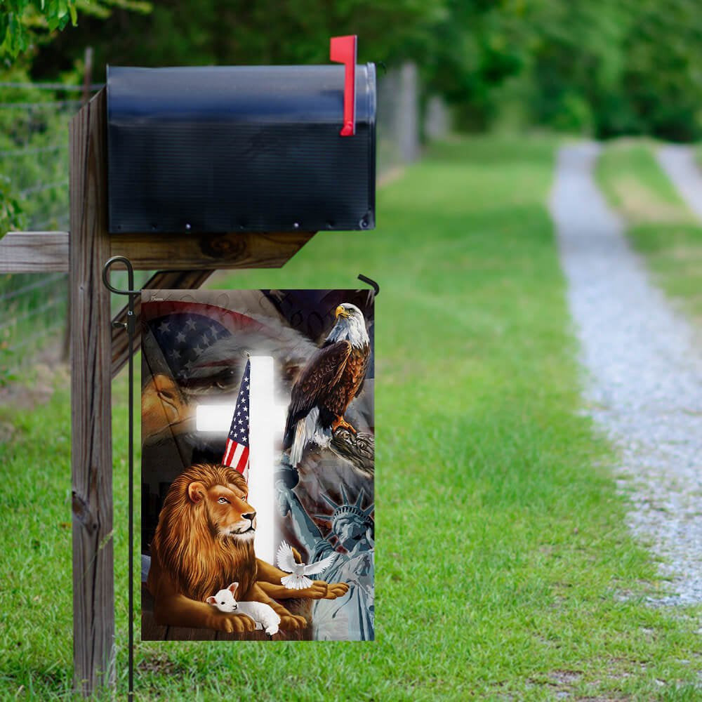 Christian Garden Flags, Lion and Lamb American Flag, Christian House Flags, Christian Cross Flag, Faith Flag, easychoo.com