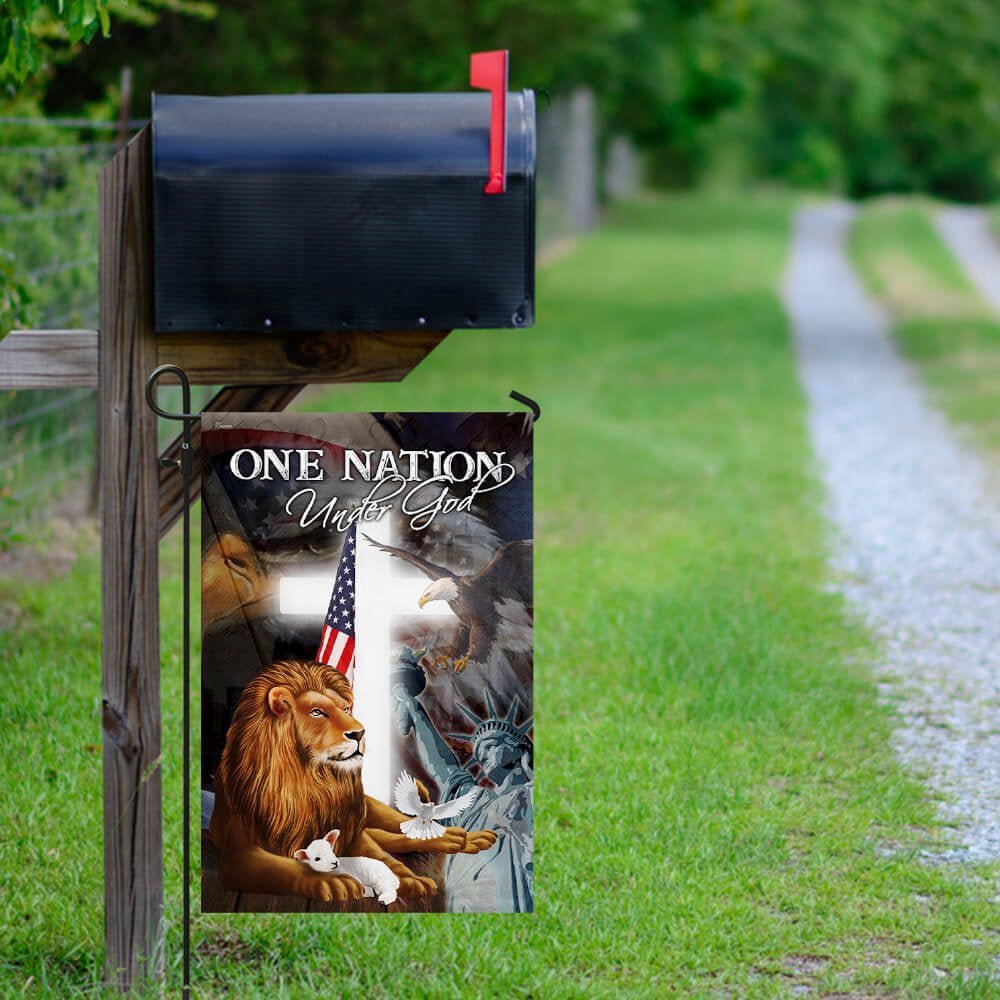 Christian Garden Flags, Lion and Lamb One Nation Under God Flag, Christian House Flags, Christian Cross Flag, Faith Flag, easychoo.com
