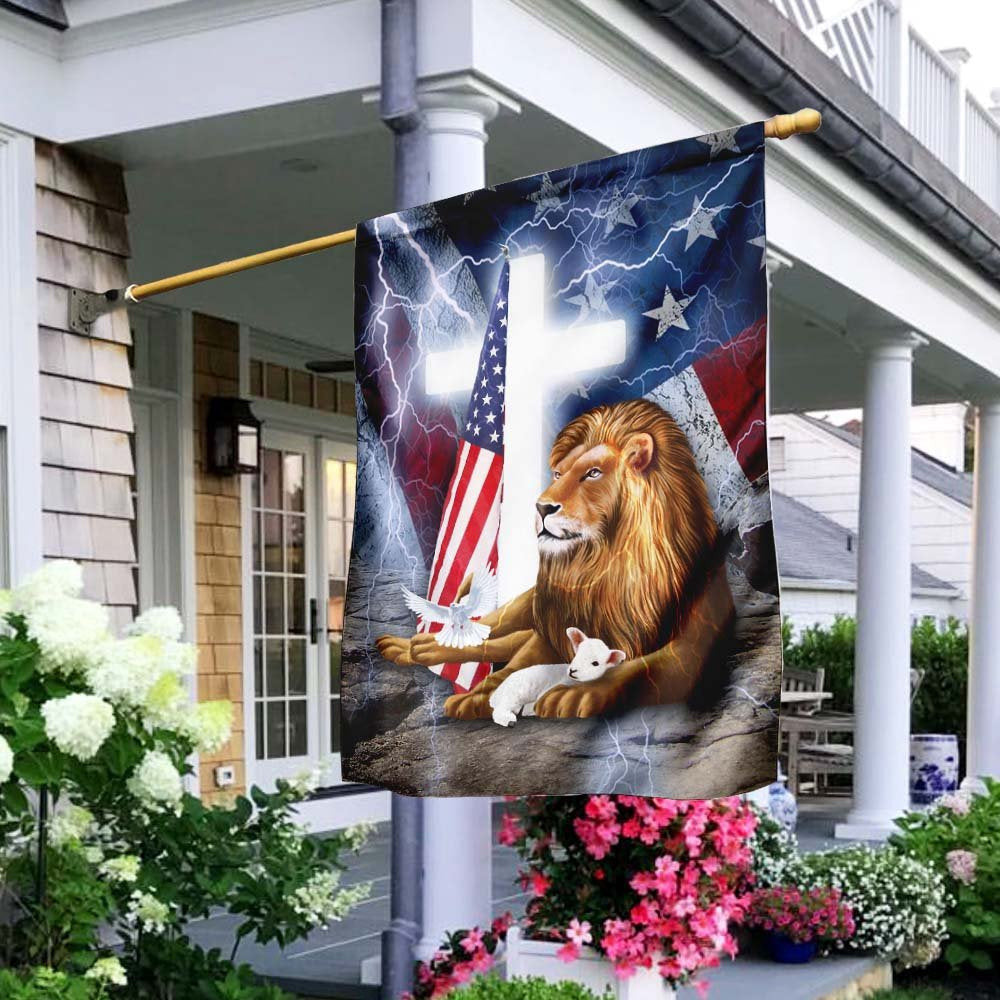 Christian Garden Flags, Lion And Lamb Cross American Flag, Christian House Flags, Christian Cross Flag, Faith Flag, easychoo.com