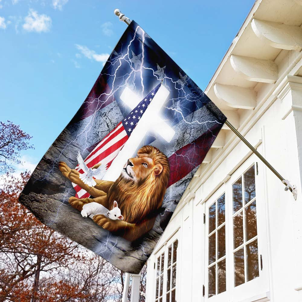 Christian Garden Flags, Lion And Lamb Cross American Flag, Christian House Flags, Christian Cross Flag, Faith Flag, easychoo.com