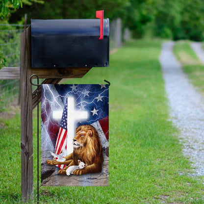 Christian Garden Flags, Lion And Lamb Cross American Flag, Christian House Flags, Christian Cross Flag, Faith Flag, easychoo.com