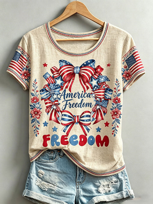 Women's American Independence Day "Freedom" Wreath Casual T-Shirt